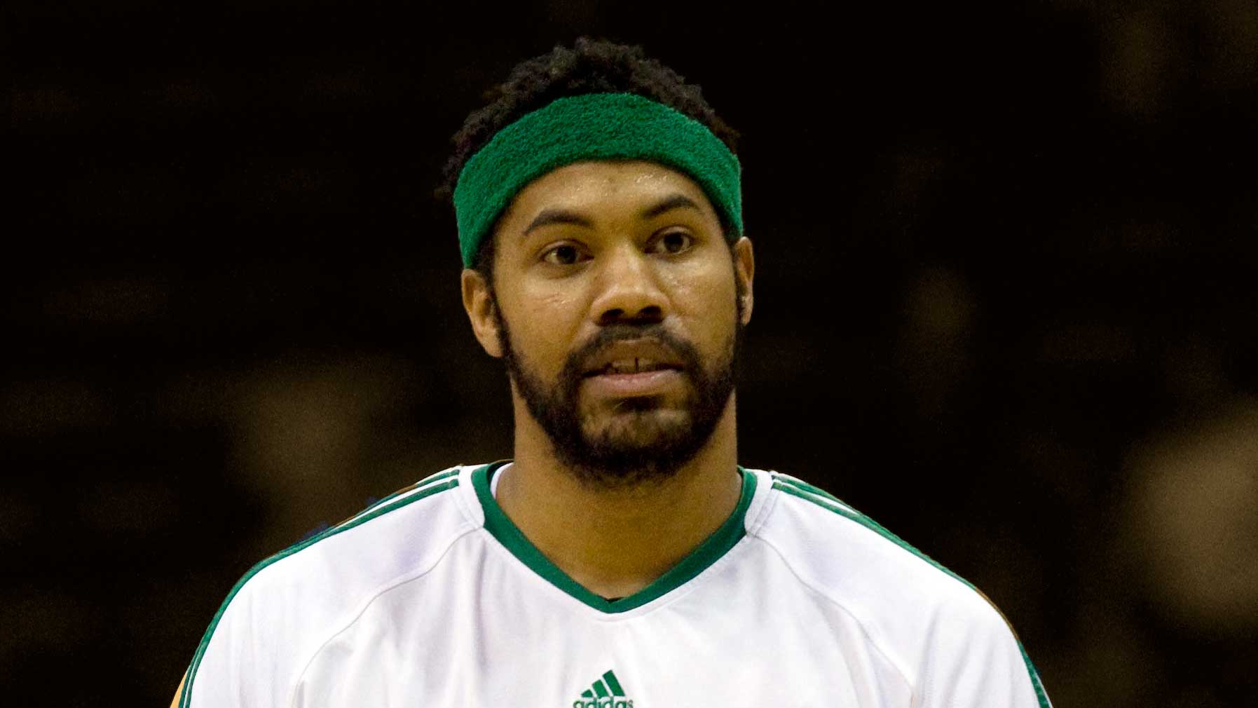 Rasheed Ply Rasheed Wallace refused to play 1-on-1 with Michael Jordan at UNC ...