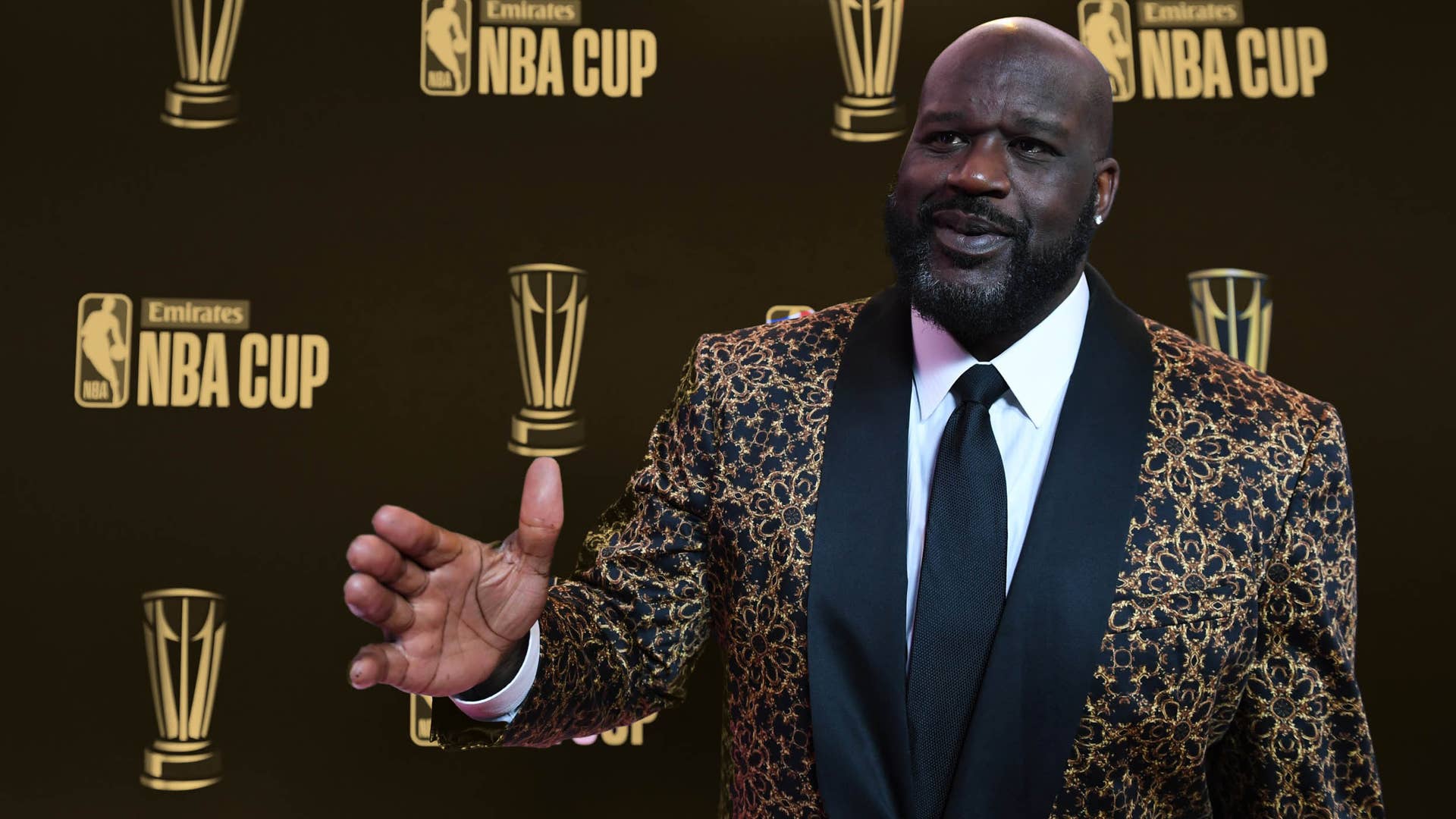 Shaq explains why he always leaves massive tips - Basketball Network