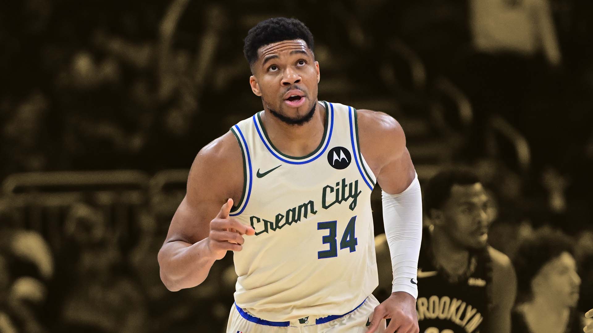 Giannis Antetokounmpo breaks silence with emotional message amid