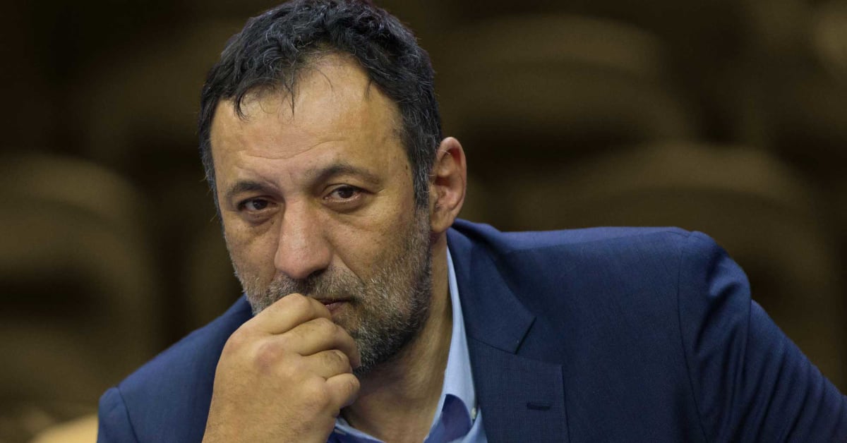 Vlade Divac reflects on the trade that sent Kobe Bryant to the Lakers