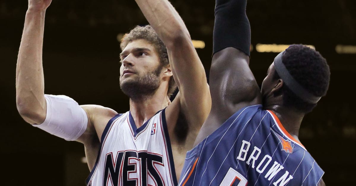 When Brook Lopez roasted and dunked on Kwame Brown for trashtalking