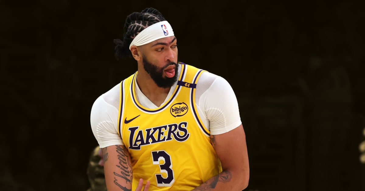 Skip Bayless praises Anthony Davis as Lakers win seasonopener