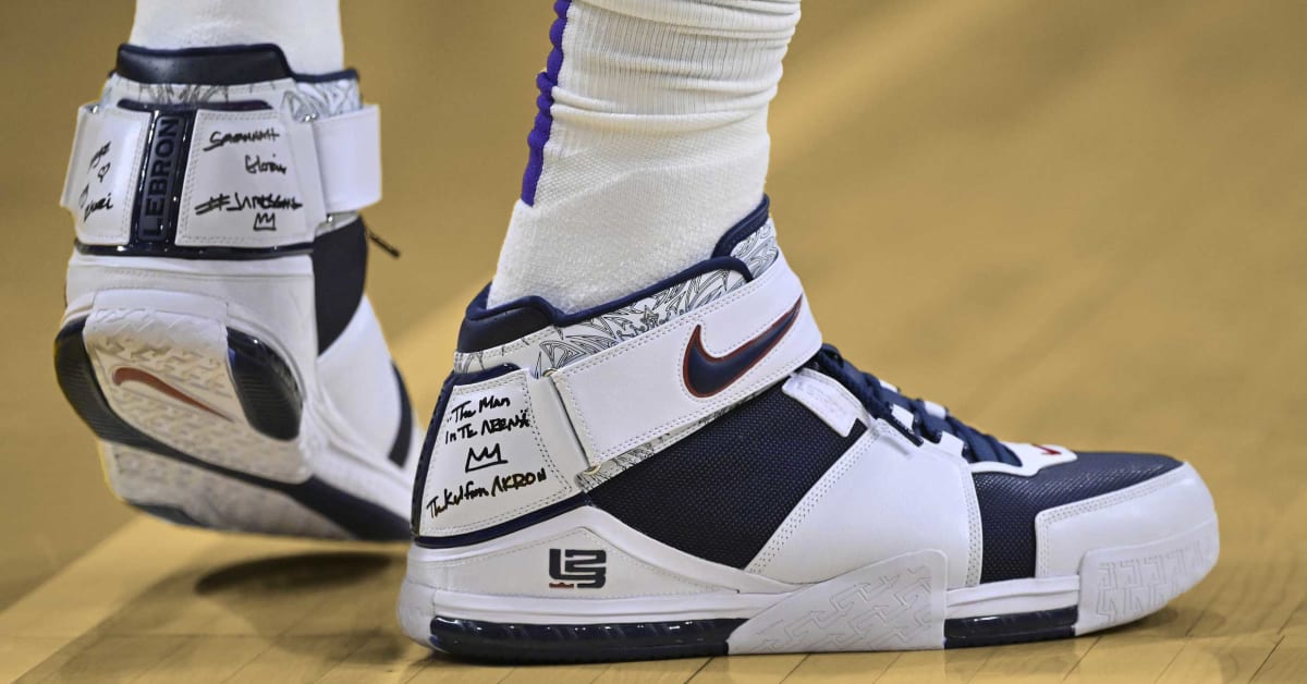 Lebron james playoff shoes clearance