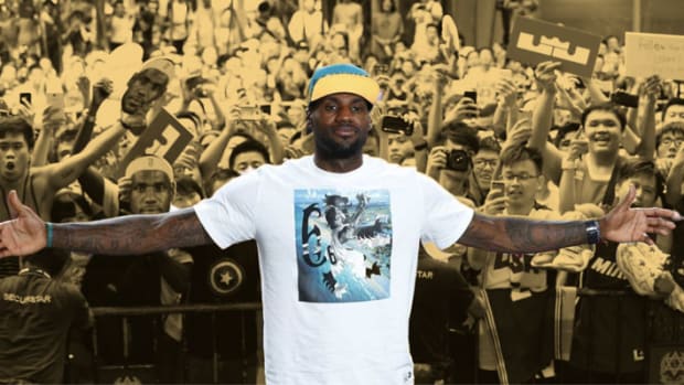 LeBron-James-in-China