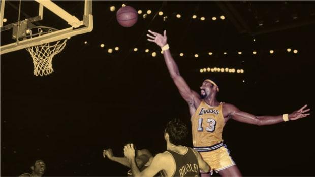 Los Angeles Lakers center Wilt Chamberlain