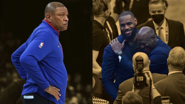Philadelphie 76ers head coach Doc Rivers (left); Michael Jordan and LeBron James at halftime of the 2022 NBA All-Star Game