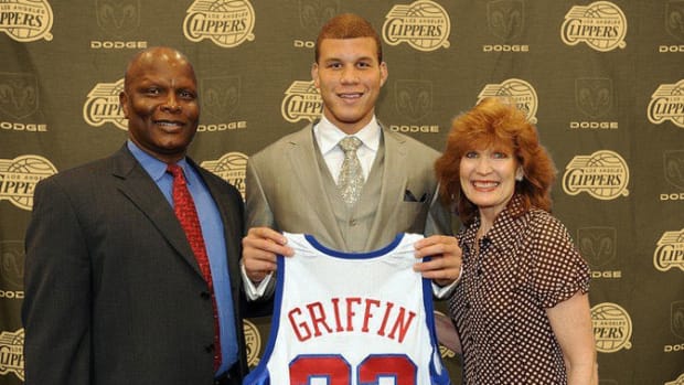 Blake Griffin with his father Tommy Griffin and mom Gail Griffin