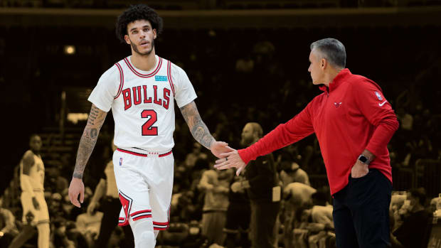Chicago Bulls head coach Billy Donovan with Lonzo Ball