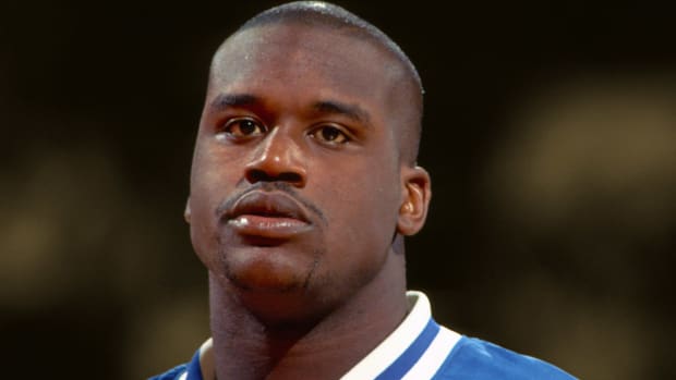 How the Orlando media conducted a ridiculous poll to determine Shaquille O'Neal's future