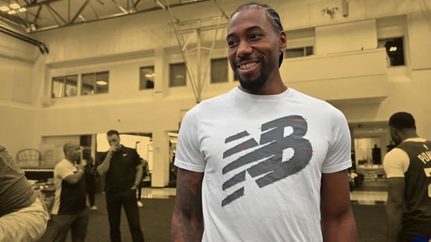 Kawhi Leonard appears to have torn off Nike logo from his jersey in a photoshoot