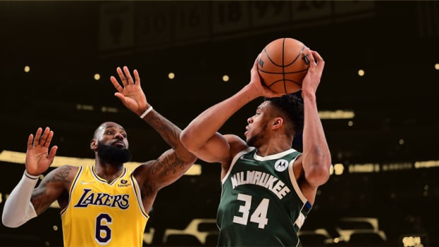 Milwaukee Bucks forward Giannis Antetokounmpo and Los Angeles Lakers forward LeBron James