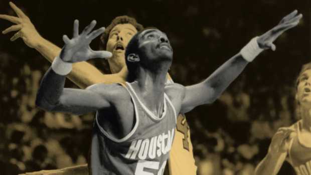  Houston Rockets center Ralph Sampson in action during the 1985 season. 