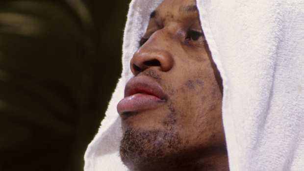 San Antonio Spurs forward Dennis Rodman (10)