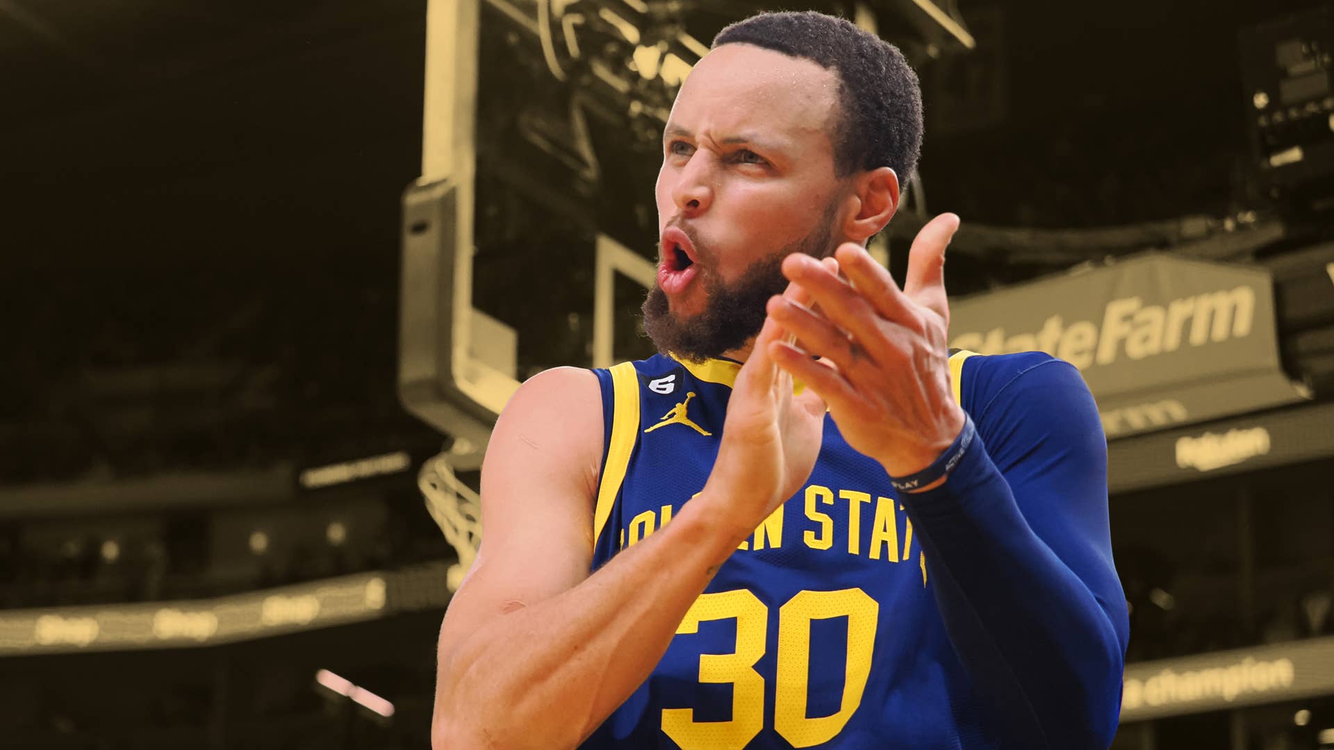 curry wearing nike