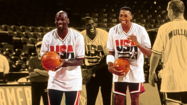 Chicago bulls dream team hot sale
