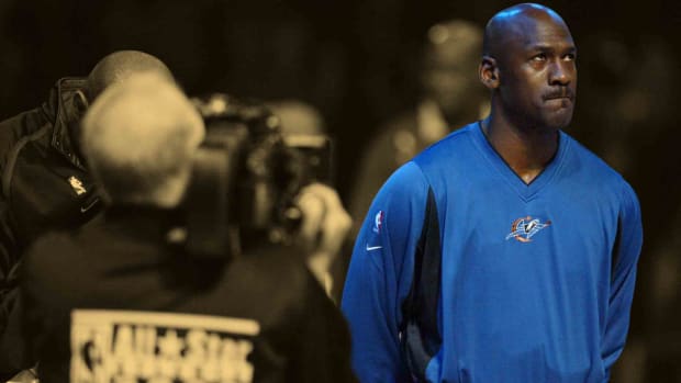 Chicago bulls intro discount song michael jordan