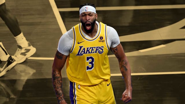Anthony davis clearance yellow jersey