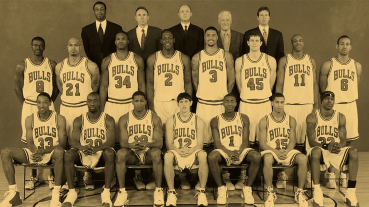 The 03 04 Bulls locker room had its own gossip girl Basketball