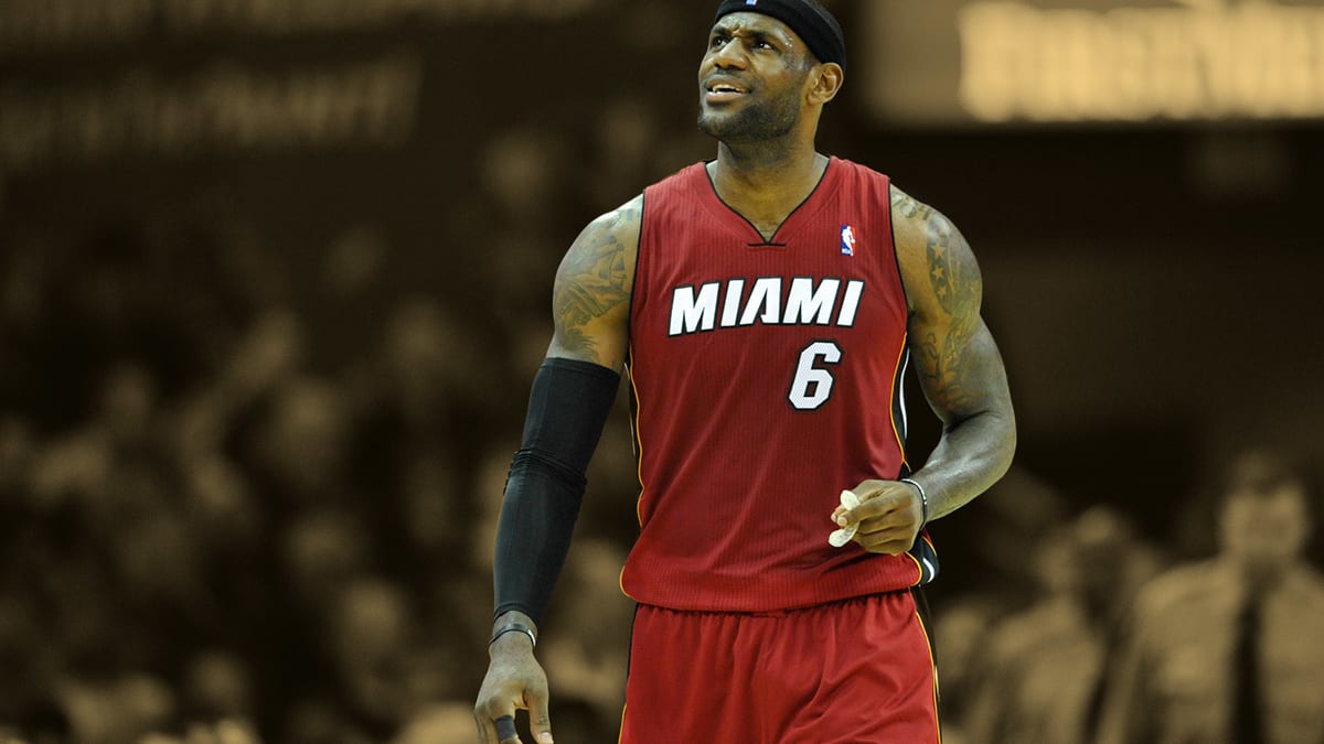 Lebron james shop weight miami