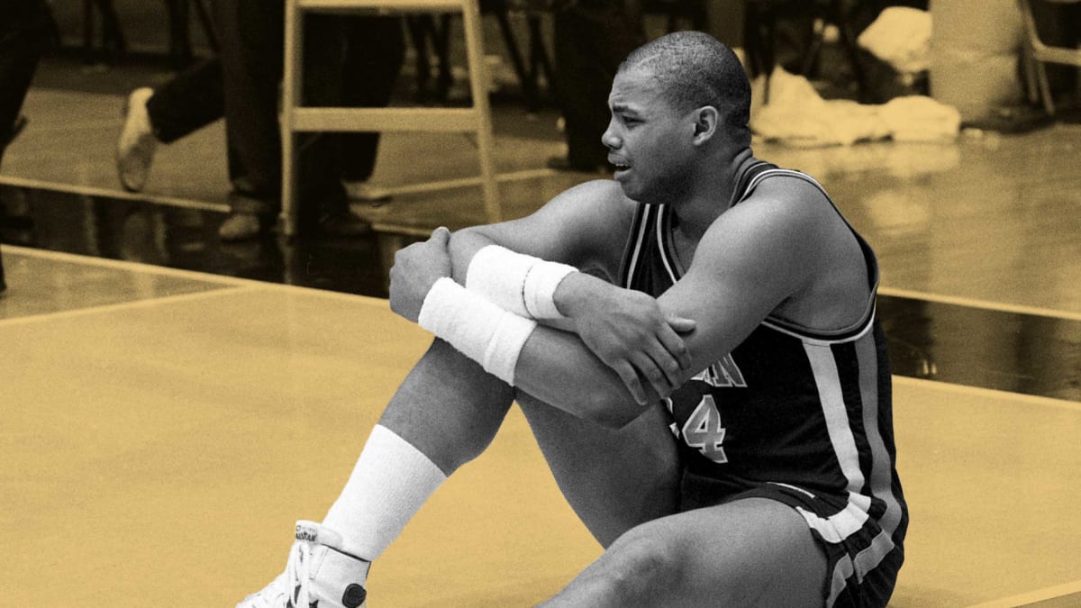 Old charles barkley shoes hot sale