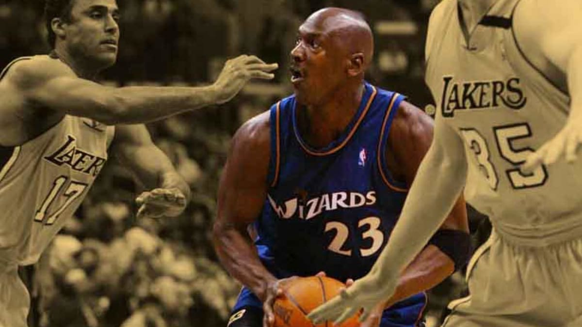 Michael jordan playing discount for the wizards