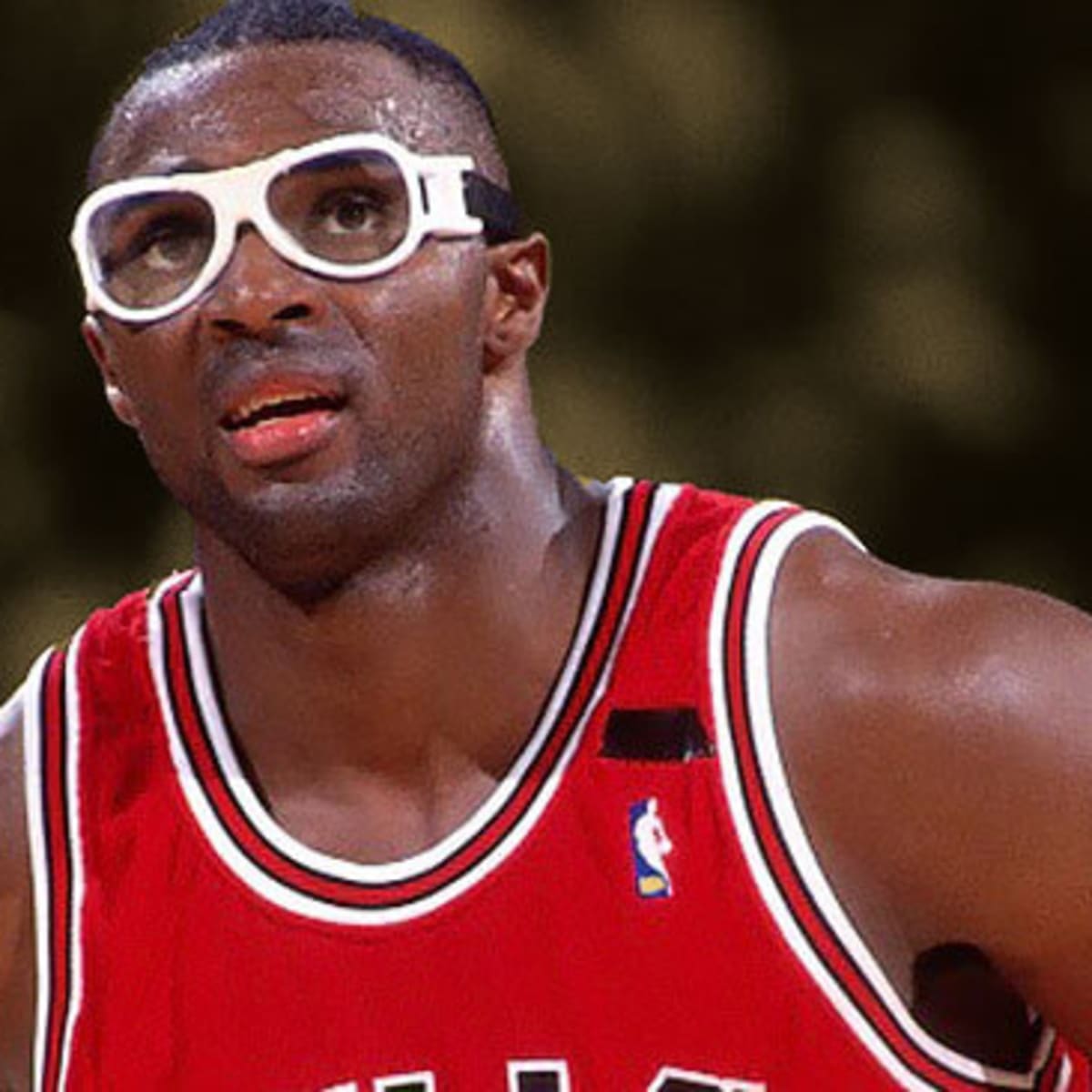 Basket USA 🏀 on X: Portrait  Horace Grant, glass securit https