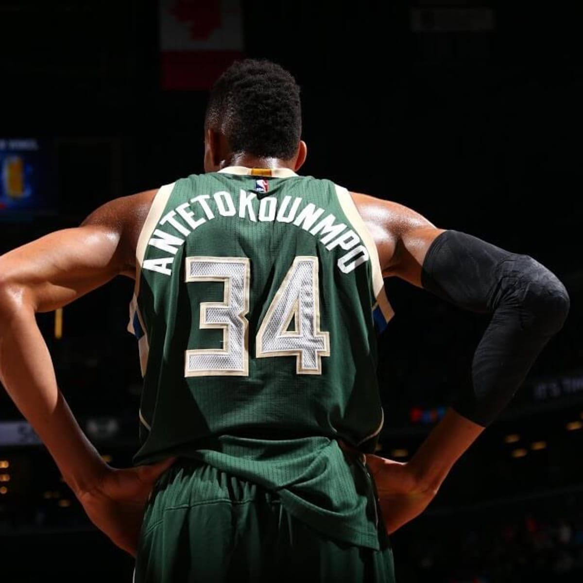 Giannis Antetokounmpo Gianni, Nba stars, Basketball uniforms design