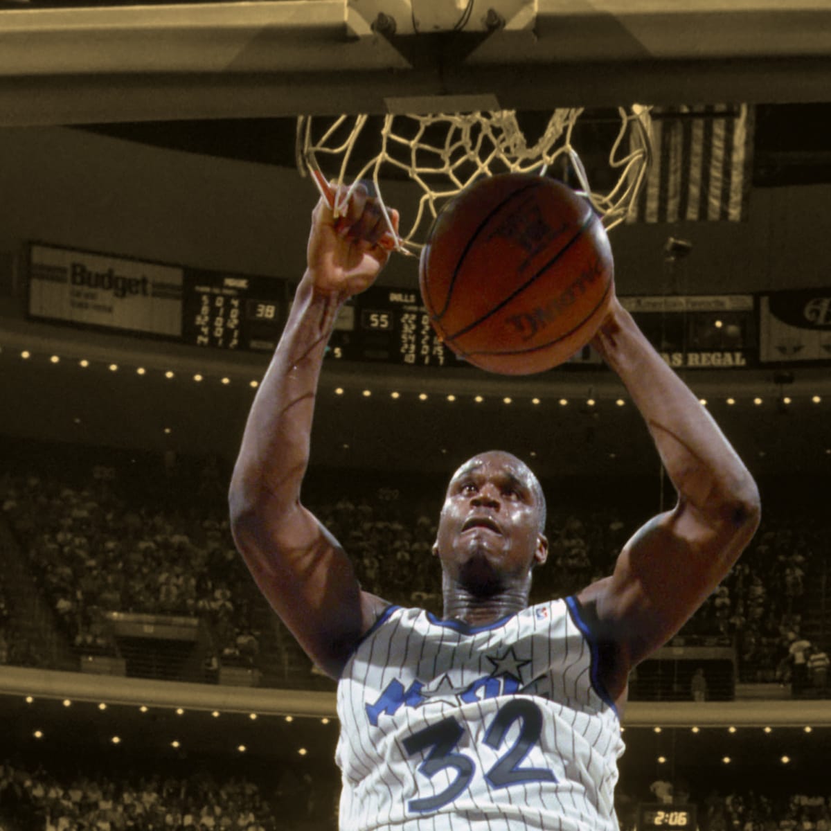 Shaquille O'Neal of the Orlando Magic dunks against the Phoenix