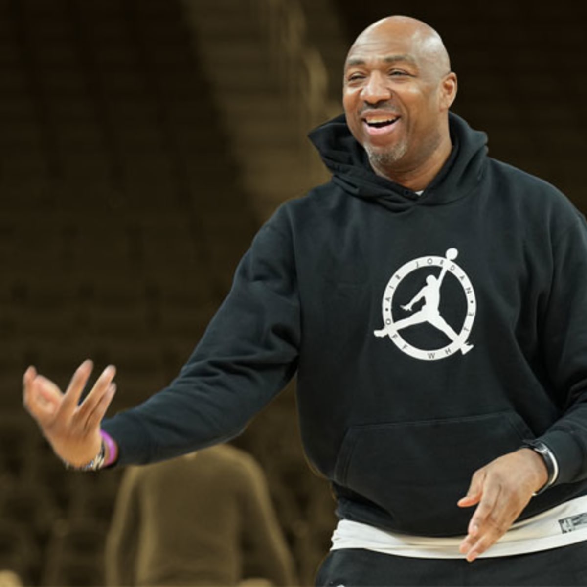 Bucks Assistant Coach Vin Baker helps others battle addiction after  overcoming alcoholism - Doctorate - Webflow HTML website template