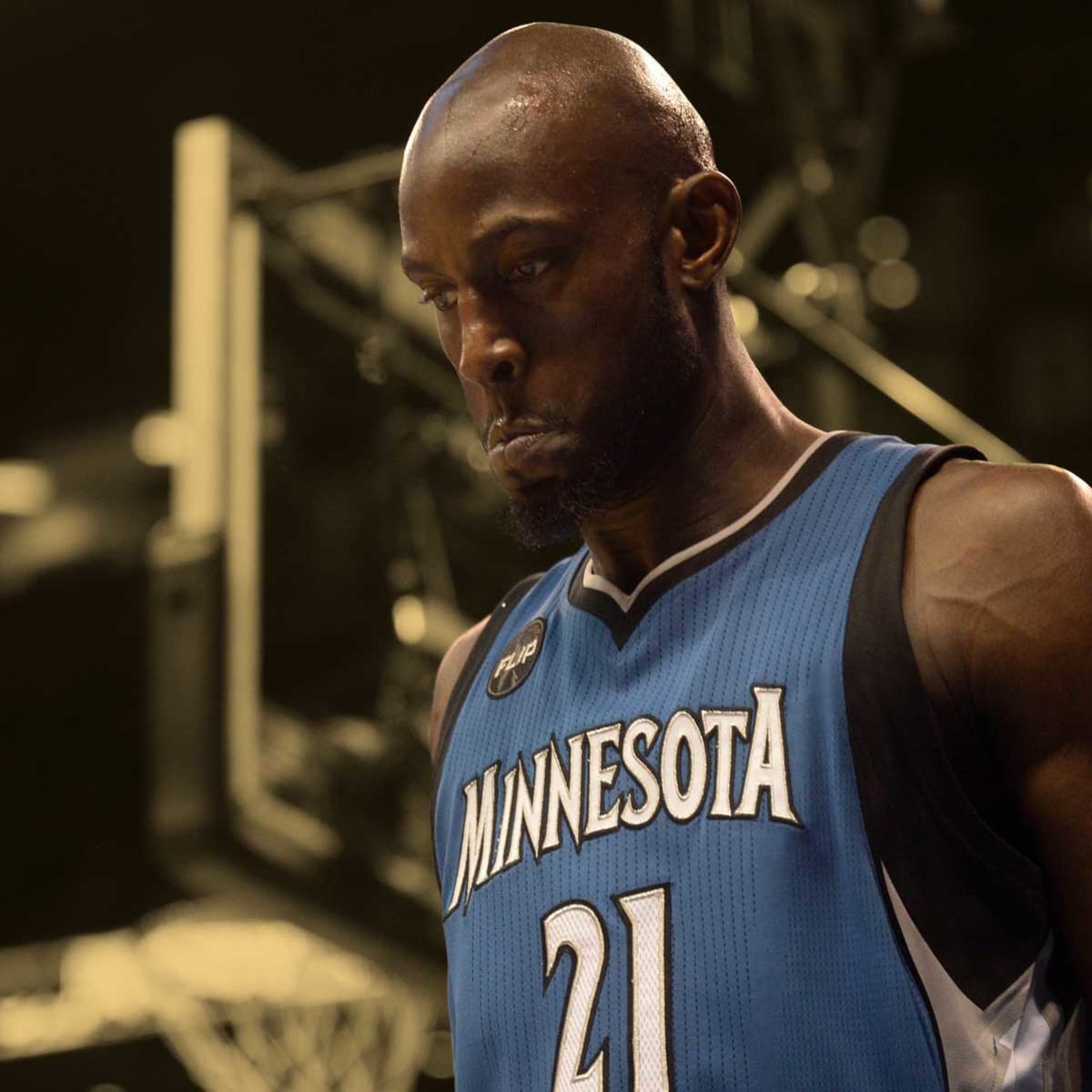 Kevin Garnett Is Back In No. 21 Timberwolves Jersey (PHOTOS)