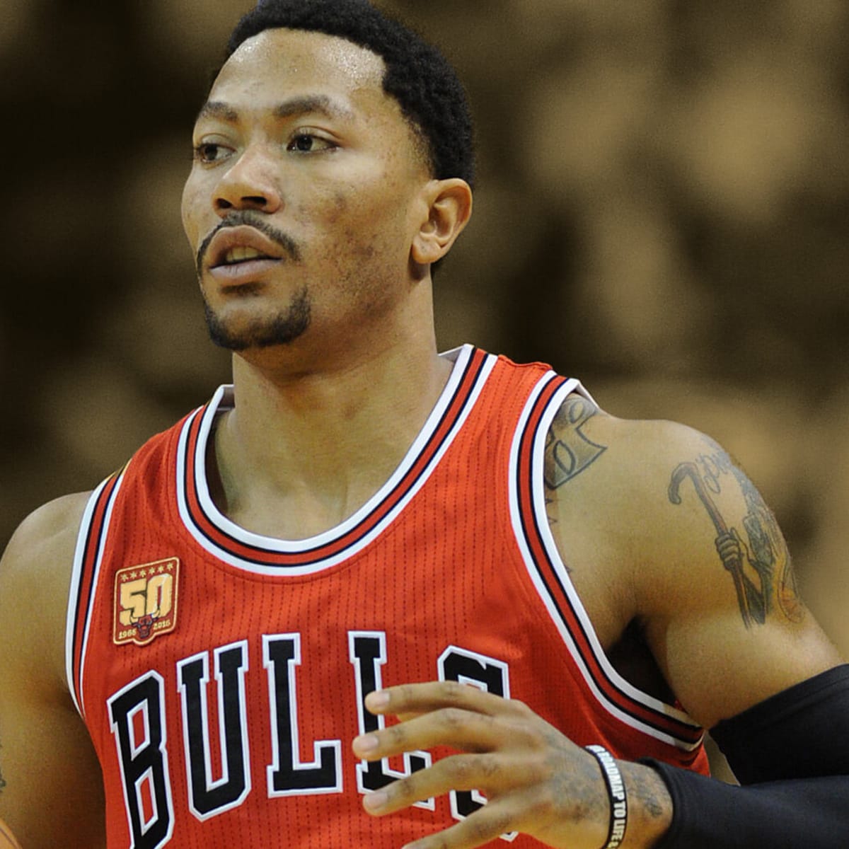 Derrick Rose is interested in a return to Chicago Basketball