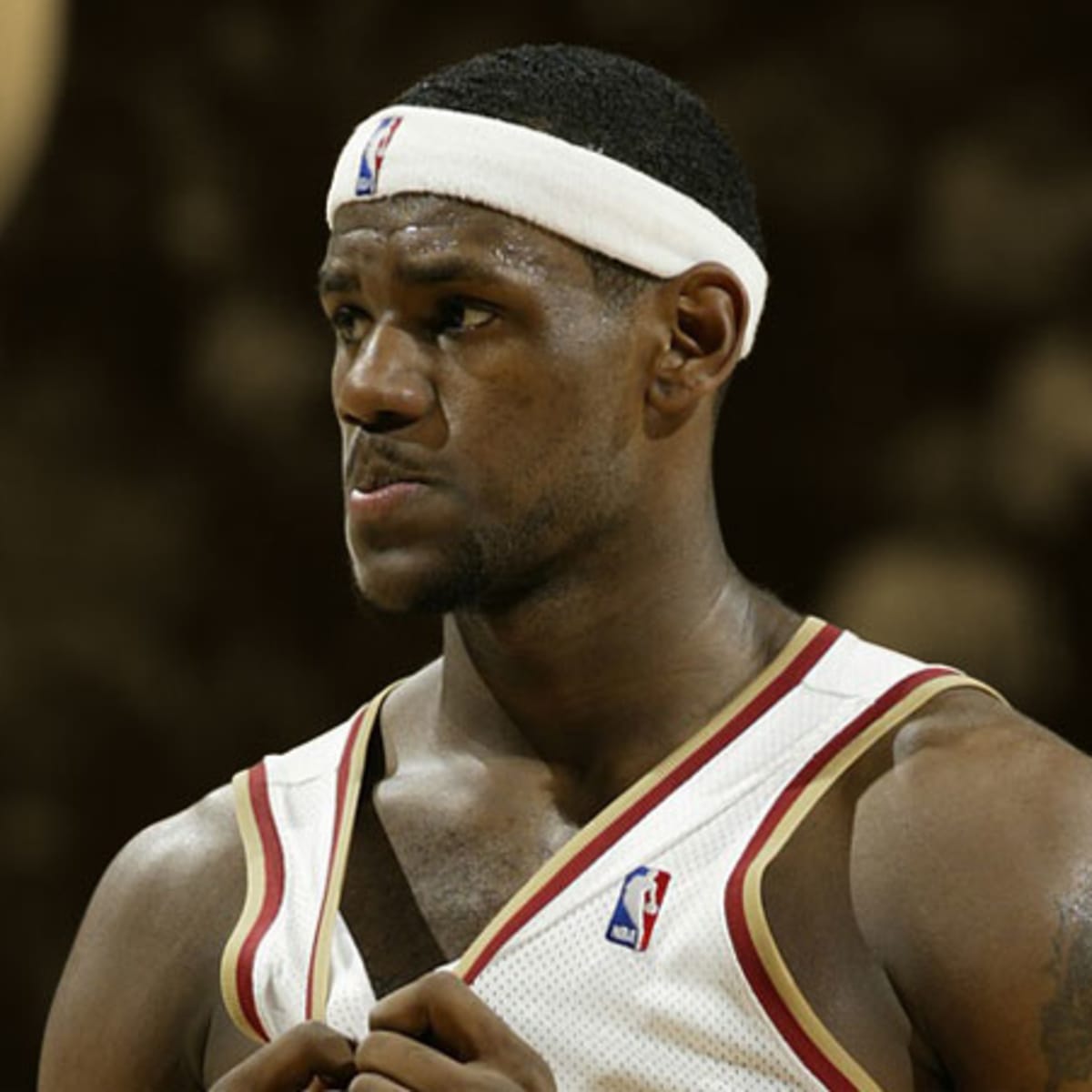 Rookie lebron hot sale