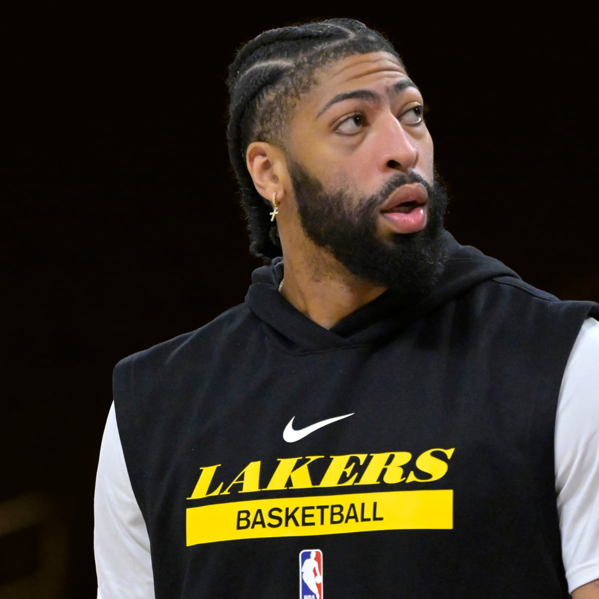 Anthony davis arm sleeve clearance