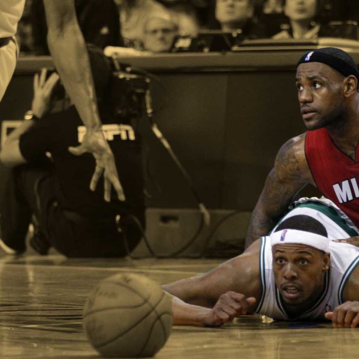 Paul pierce clearance the truth jersey