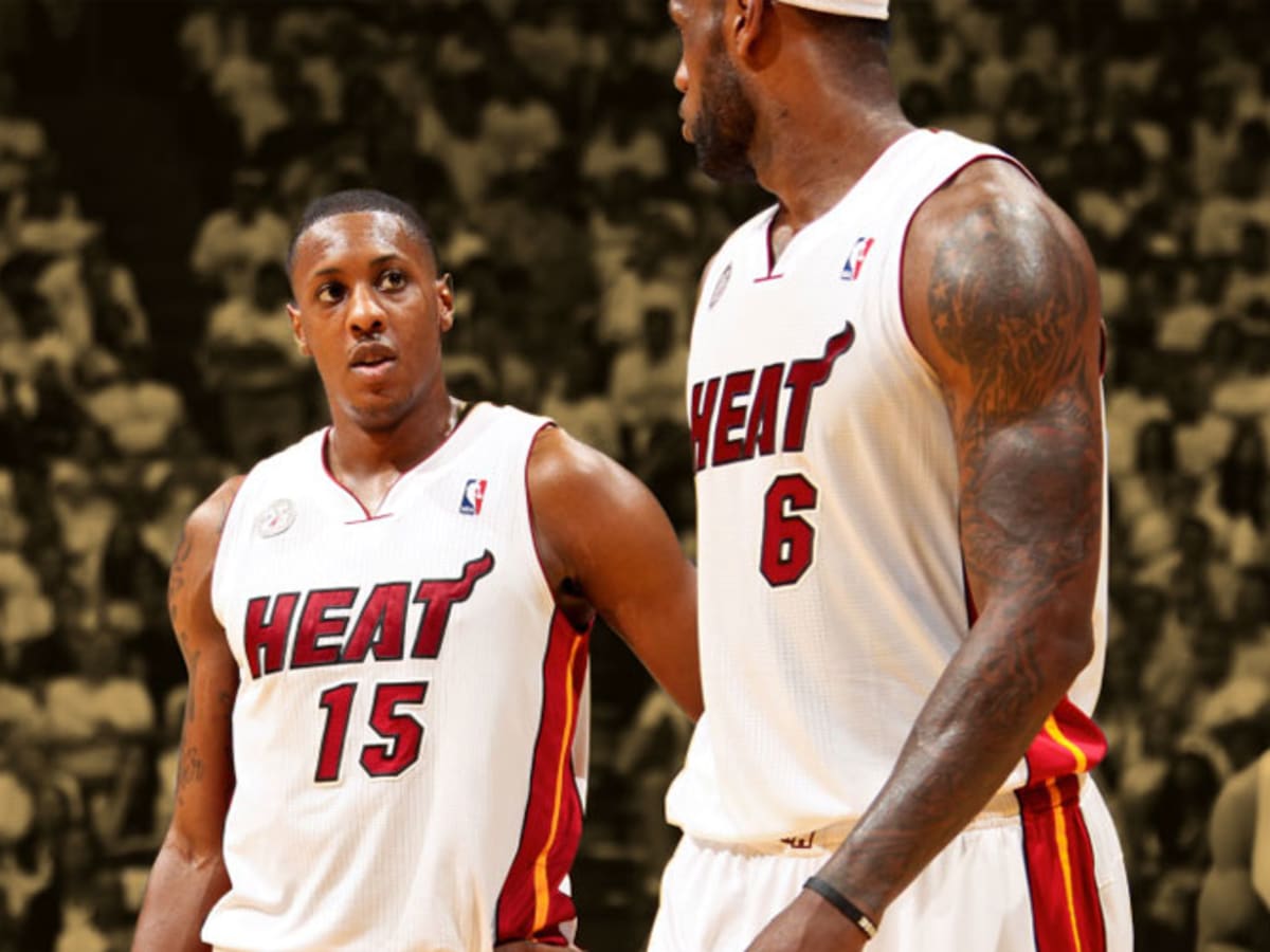 THE LEBRON-CHALMERS ALTERCATION ”You're a star player of the team, stop  acting like a bit** and play " - Basketball Network - Your daily dose of  basketball