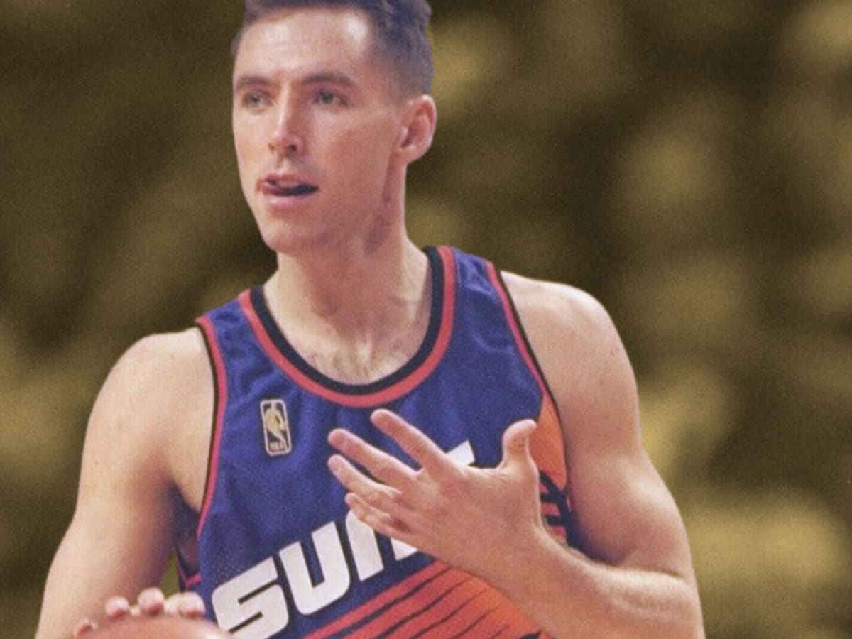 SI Photo Blog — Steve Nash attempts to find an opening as Jason