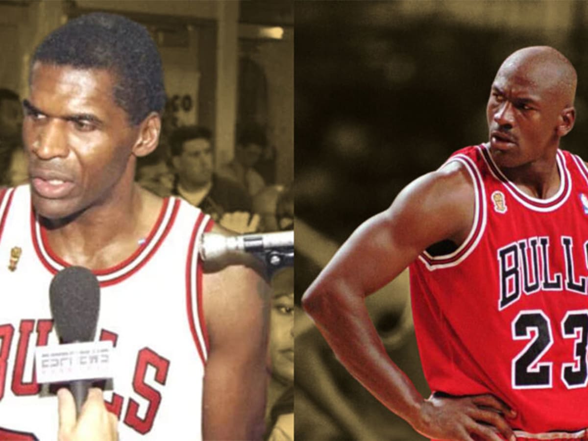 Michael Jordan Once Tried to Bully Robert Parish at a Bulls Practice and It  Did Not Go Well
