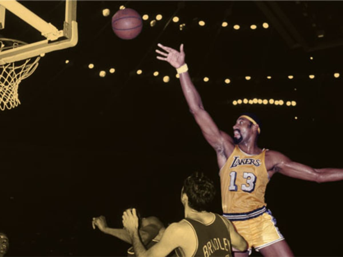 NBA Buzz - In 1968, Wilt Chamberlain recorded an unofficial  quintdruple-double with 53 PTS, 32 REB, 14 AST, 24 BLK, and 11 STL 😳  Blocks and steals were not NBA stats, but