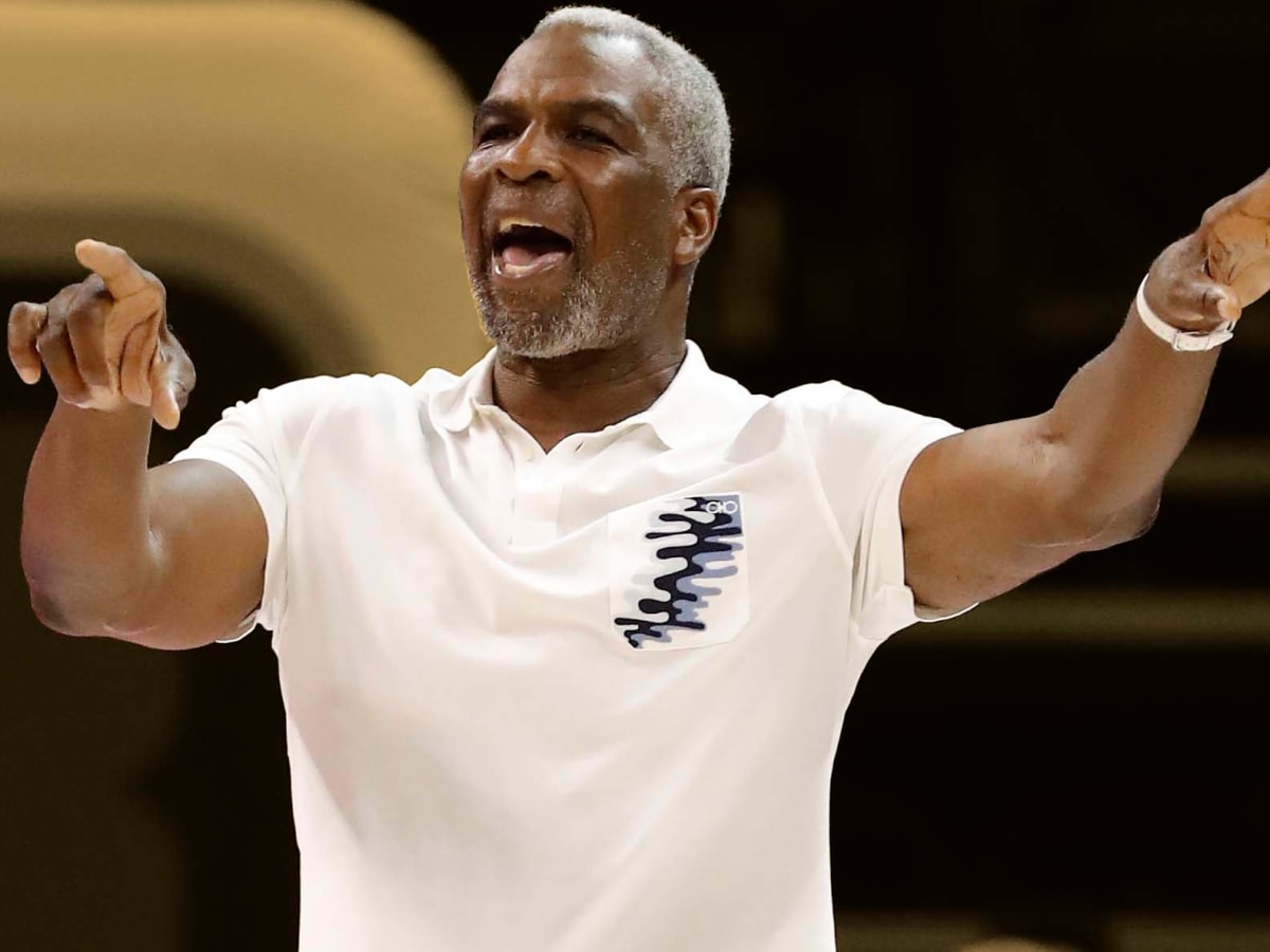 charles oakley net worth