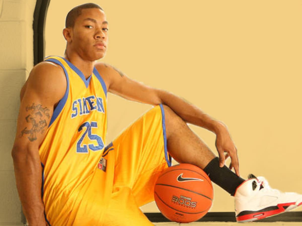 Derrick rose shop college