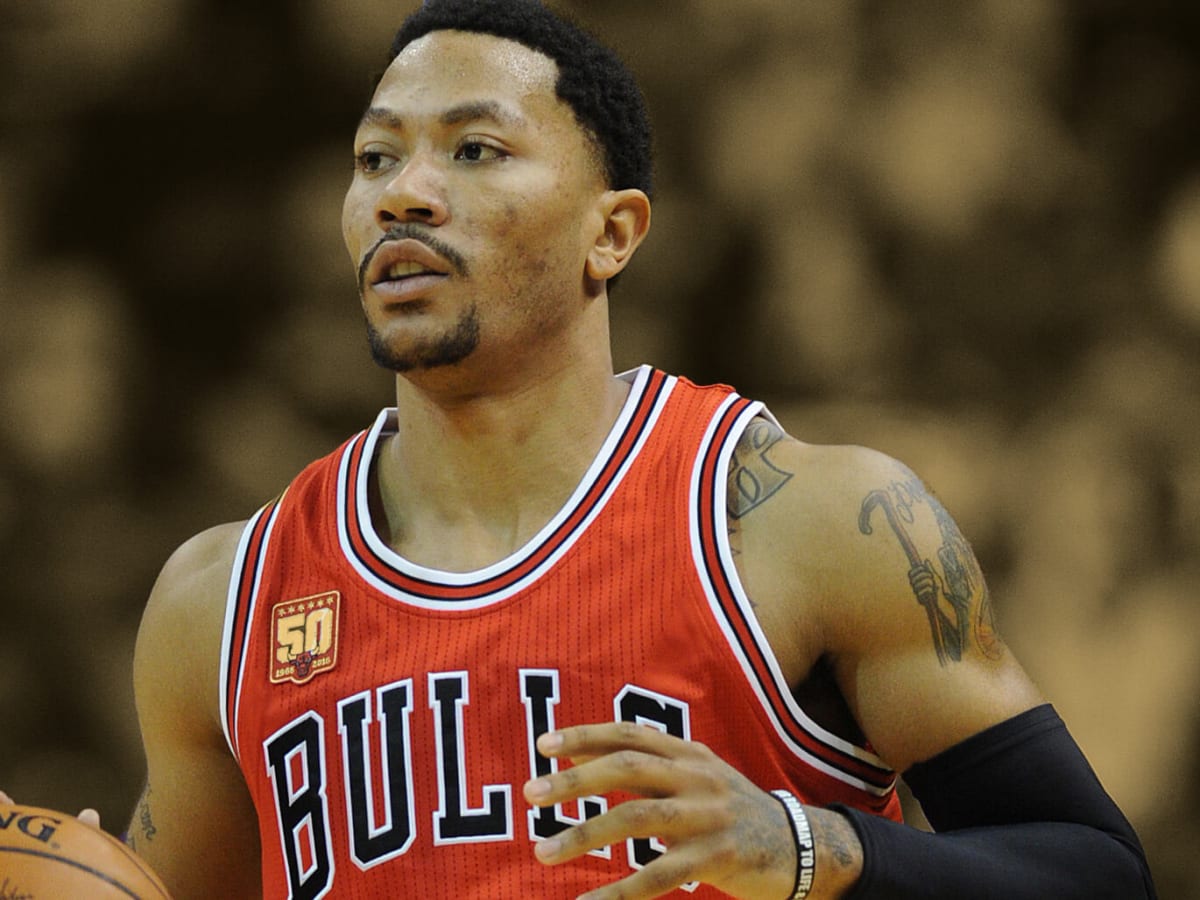 Derrick rose nets top