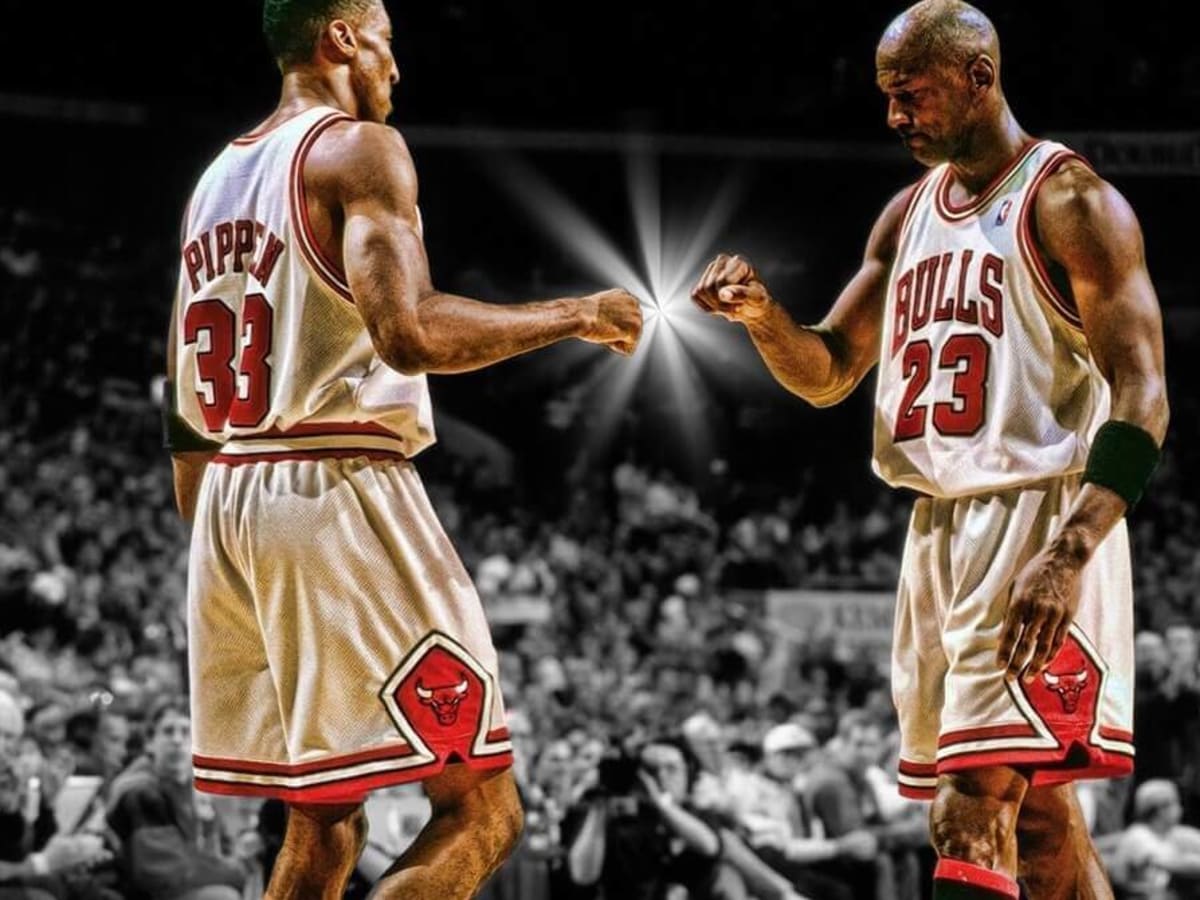 Scottie Pippen explains what it was like matching up against Michael Jordan every day in practice Basketball Network Your daily dose of basketball