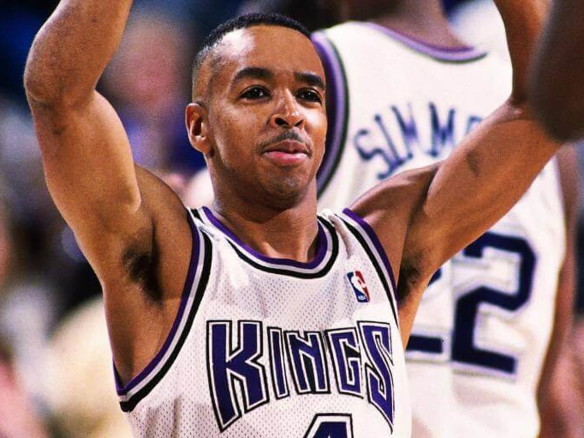 Spud webb basketball clearance