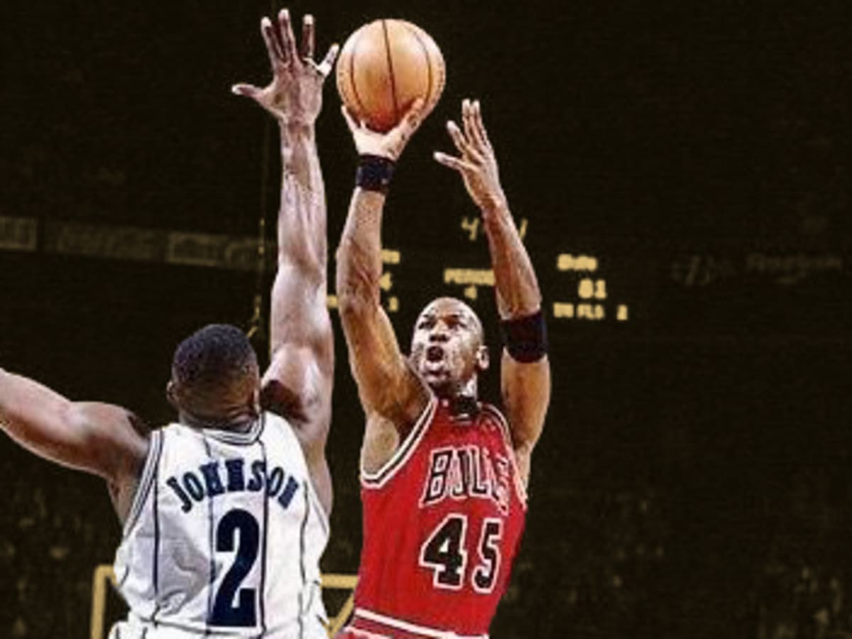 Larry Johnson describes his first encounter with Michael Jordan He did some bulls t Basketball Network Your daily dose of basketball
