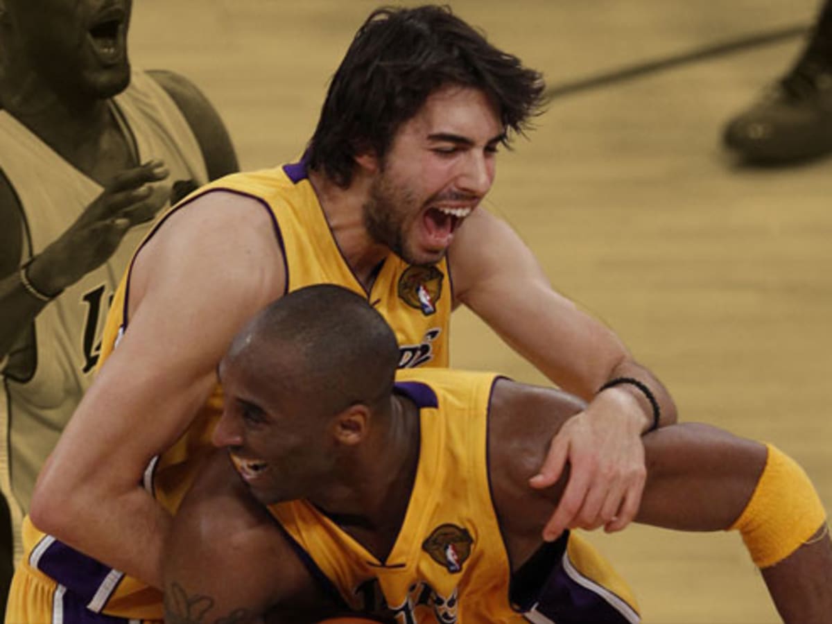 Kobe bryant sasha vujacic shop