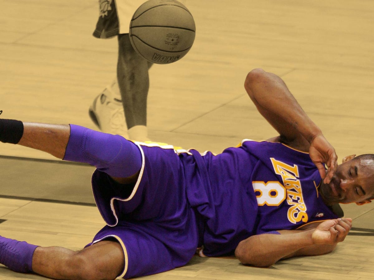 The day Kobe Bryant quit on the Lakers I was trying to get the other guys going Basketball Network Your daily dose of basketball