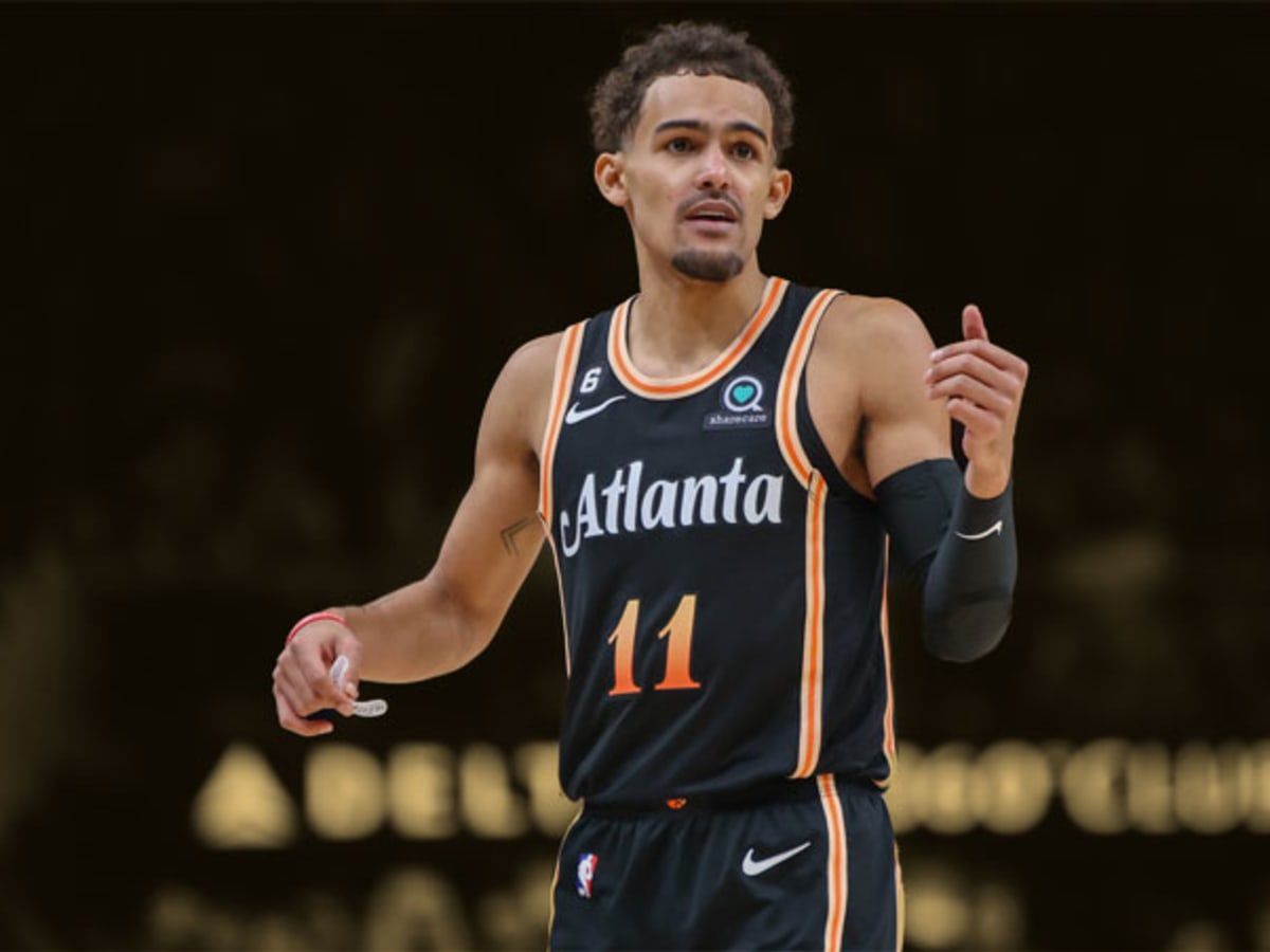 Trae young discount shirt hawks