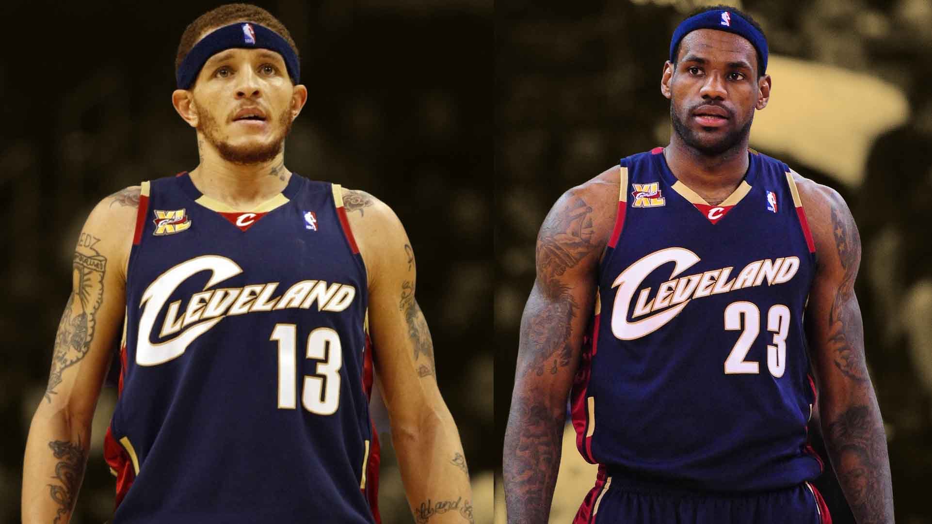 long sleeve gym top nike