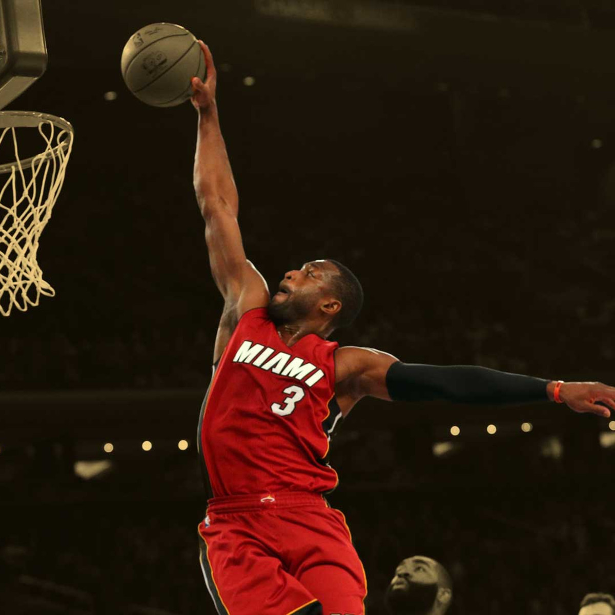 2024 Donruss Dwyane Wade Bomb Squad #17 Heat TRACKING IS INCLUDED – iBuyify  LLC, image size:1200x1200