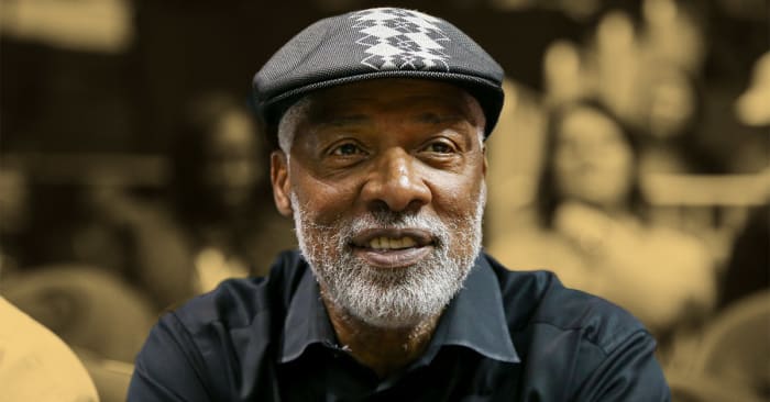 How Julius Erving mentored Michael Jordan to build a brand empire